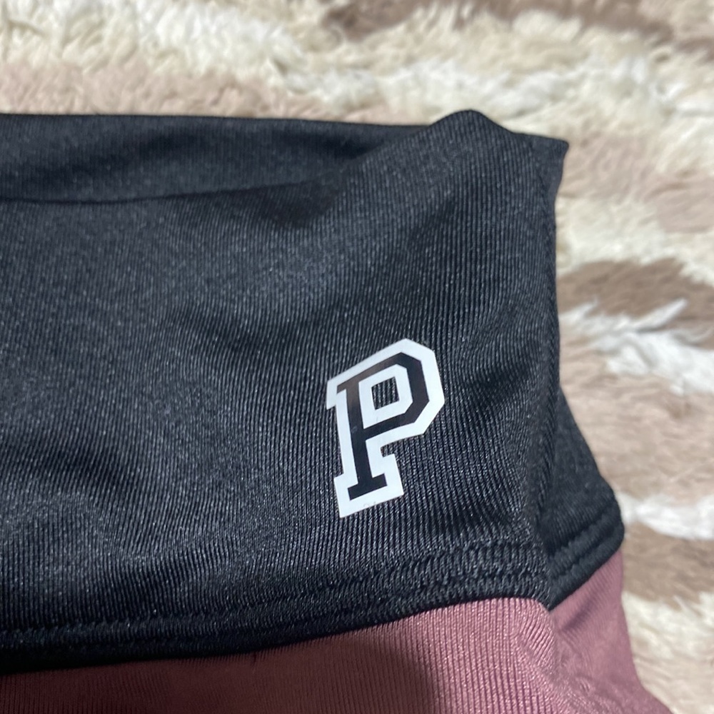 PINK Victoria's Secret Gym To Swim Shortie - Picture 2 of 5
